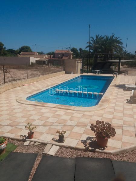 Foto d4111022-678b-4f88-8033-40fb3cc5c7b9. Xalet amb xemeneia aparcament piscina a Valverde Elche / Elx