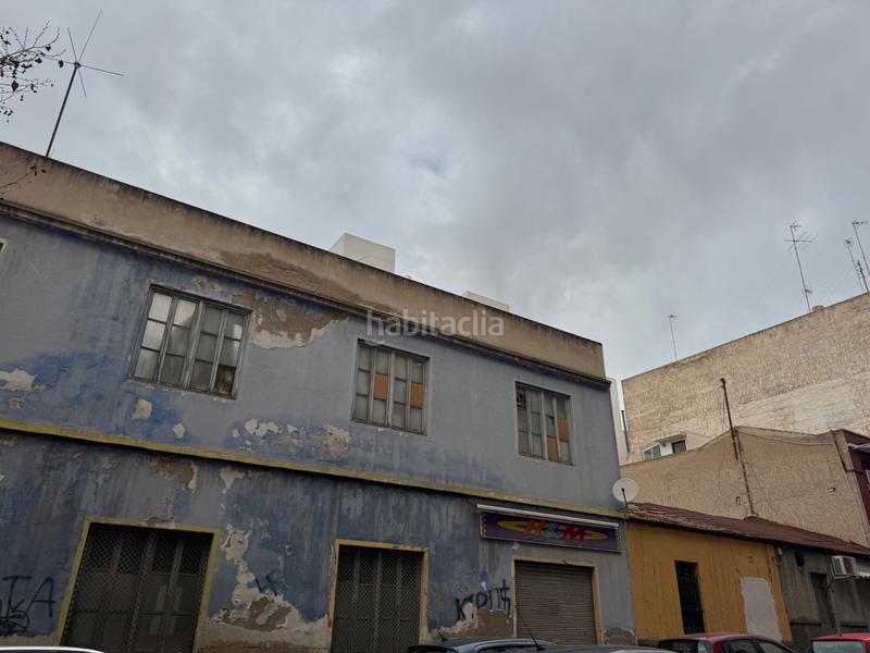 Foto 1b9235b6-bf8e-4fe4-be48-e8adeb114bb8. Terreno residencial solar de esquina, muy amplio en Elche / Elx