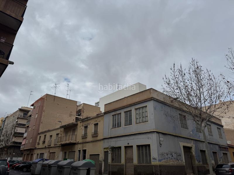 Foto 1c168e12-035c-4e2b-a27e-c48965f764cf. Terreno residencial solar de esquina, muy amplio en Elche / Elx