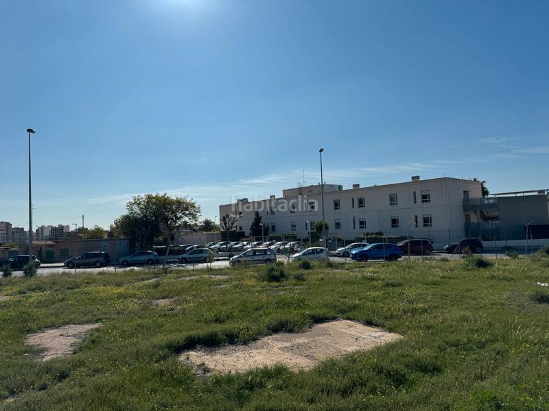 Foto b4295c8a-072a-46a4-b63a-ff09aea530d3. Terreno residenziale in Carrús Oeste Elche / Elx