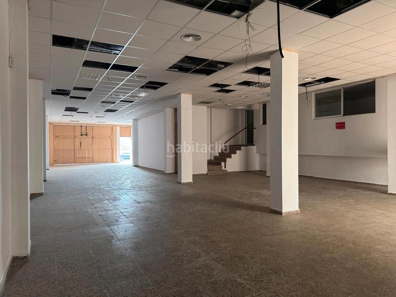 Foto 43a01d4a-5526-4293-94c2-fdde48830483. Local comercial en avinguda d'elx 18 gran local en Agost