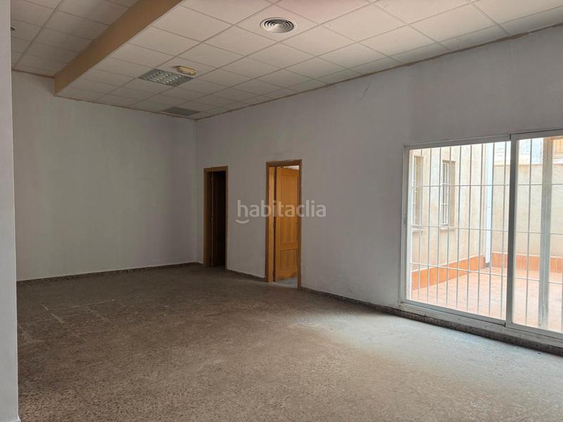 Foto 8092a82a-709d-4d76-b498-670418e8b8e5. Local comercial en avinguda d'elx 18 gran local en Agost