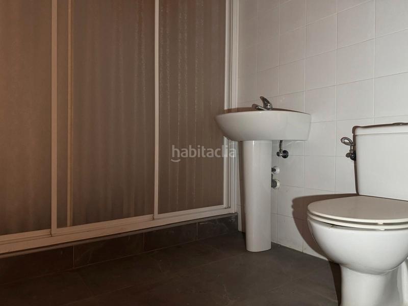 Foto b4007193-847d-45bf-aa1b-9a69a60f20bd. Local comercial en avinguda d'elx 18 gran local en Agost