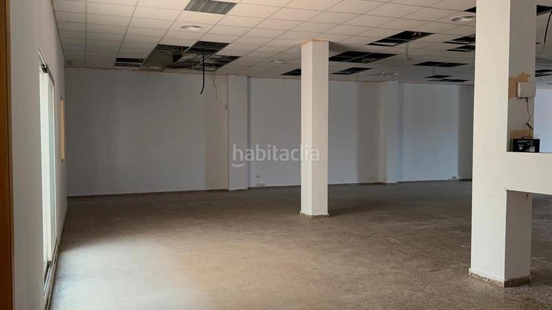 Foto bce8fa34-70b1-46b2-aec4-99b9f907e733. Local comercial en avinguda d'elx 18 gran local en Agost