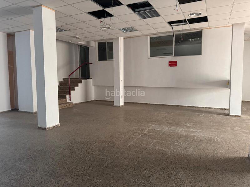 Foto c9561084-c8a7-427b-914b-f16ebd7a2c8b. Local comercial en avinguda d'elx 18 gran local en Agost