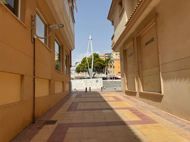 Foto 92b7fba4-0d90-4403-b533-acb66163bda6. Local comercial a carrer sant pere 2 a Campello Playa Campello (el)