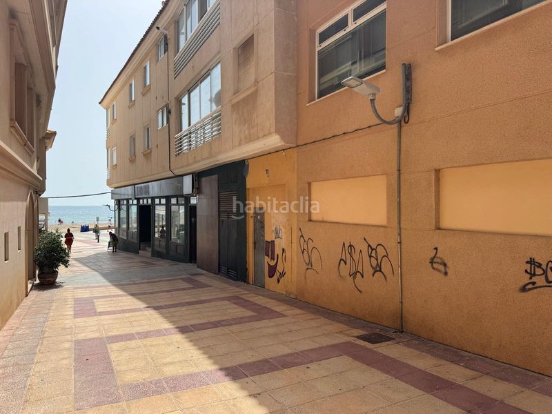 Foto c1fc88b4-a073-4711-a1e6-f03d3e4e3f21. Local comercial a carrer sant pere 2 a Campello Playa Campello (el)