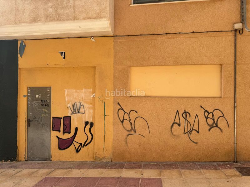 Foto c56c40f1-1b66-4f5b-8bcc-173a883b579a. Local comercial a carrer sant pere 2 a Campello Playa Campello (el)