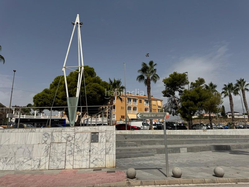 Foto e04cb42f-318d-4a8f-9495-199ddc88b9e3. Local comercial a carrer sant pere 2 a Campello Playa Campello (el)