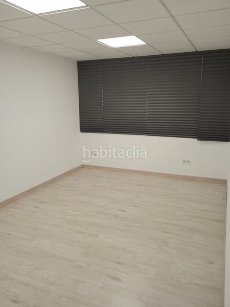 Foto 02a95f14-d5fe-4fcf-b4f5-5fd7397a038d. Miete büro in carrer josep bernad amorós 5 in Carrús Oeste Elche / Elx