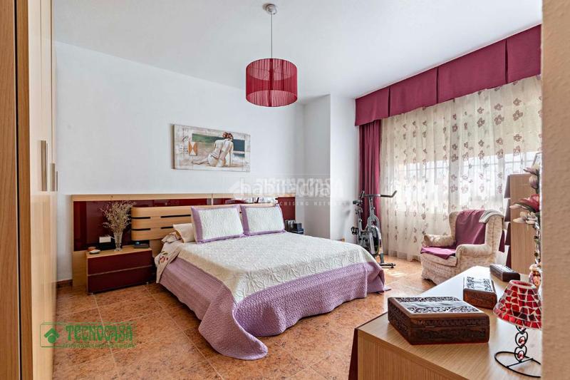 Foto b8f5421f-45fb-400e-85cd-5ad44fac14b0. Casa aparellada a Santo Domingo Ejido (El)