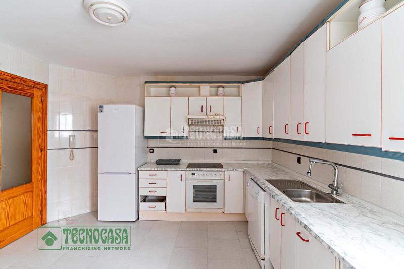 Foto 9af80813-f0fa-43df-bae1-327ce2e294de. Piso  en venta en el ejido en Pabellón - Estación - El Corte Inglés Ejido (El)