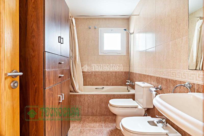 Foto 8e1c5382-2e15-4fe9-9879-ff50d048339a. Piso  en venta en el ejido en Pabellón - Estación - El Corte Inglés Ejido (El)