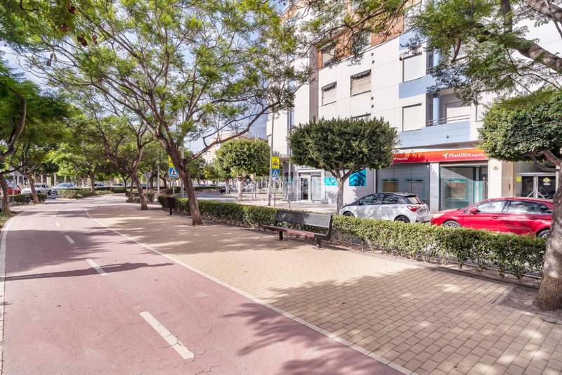 Foto 746a7352-0cb1-4634-8724-01d1795e1fd5. Pis amb calefacció aparcament a Pabellón - Estación - El Corte Inglés Ejido (El)