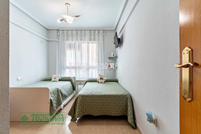 Foto 9f94c75e-23d2-484c-92e1-c16f86861e24. Pis amb calefacció aparcament a Pabellón - Estación - El Corte Inglés Ejido (El)