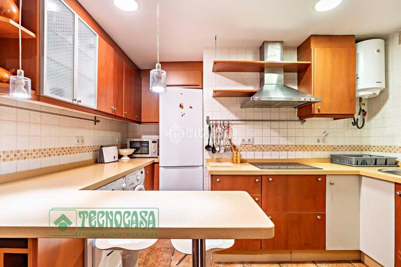 Foto 8f7d4f75-c4b2-4035-a05b-cad325c58d11. Piso  en venta en el ejido en Almerimar Ejido (El)