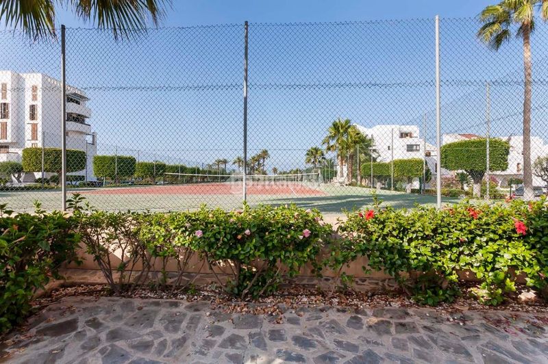 Foto b4bcc757-26ac-4a48-8632-02d42b62287c. Piso  en venta en el ejido en Almerimar Ejido (El)