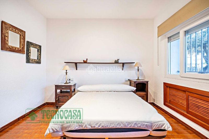 Foto d7995727-23fc-41fd-800f-4a86e92131ef. Piso  en venta en el ejido en Almerimar Ejido (El)
