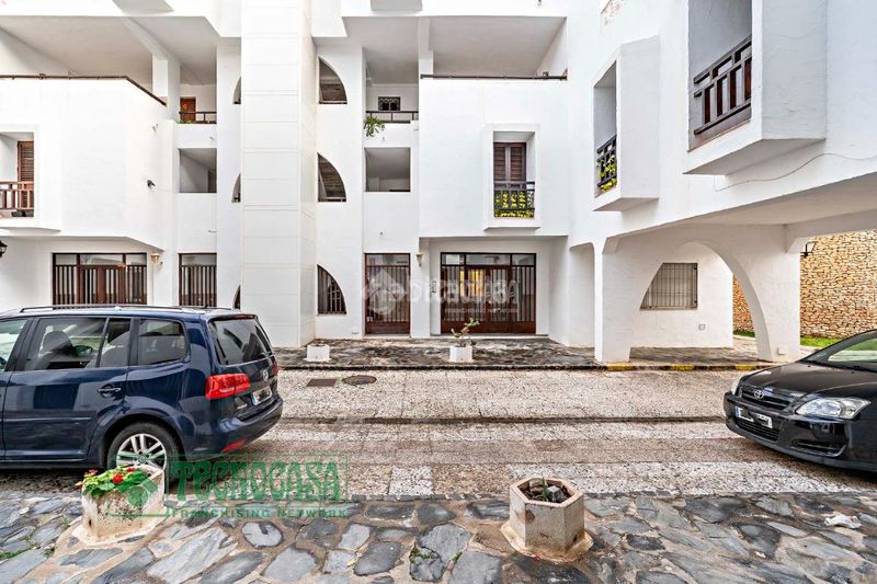 Foto e09a98e8-5ba0-4ce0-8bfd-4c0ba1f2d52c. Piso  en venta en el ejido en Almerimar Ejido (El)