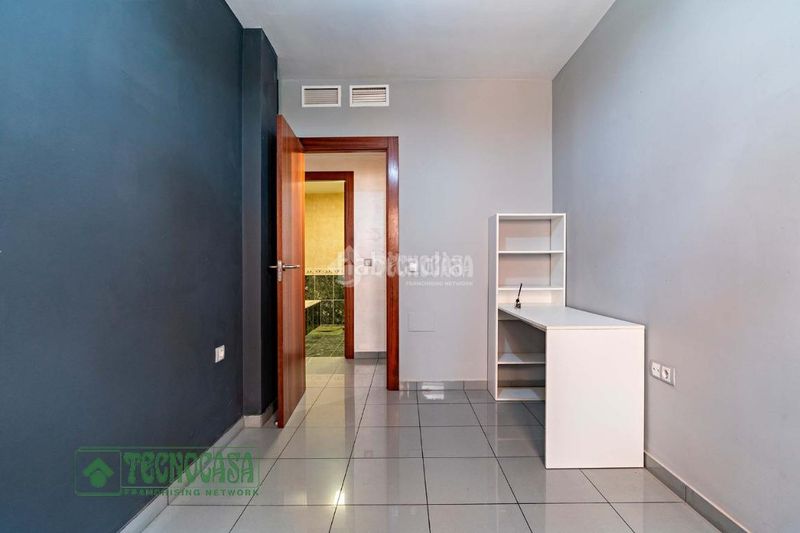Foto 0adb9081-7e15-4e58-9fd1-34540e6cefdf. Piso  en venta en el ejido en Pabellón - Estación - El Corte Inglés Ejido (El)