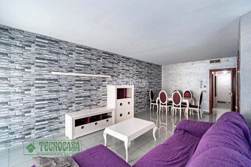 Foto 20ea7071-ca22-4d24-8fa8-1228fe7913ab. Piso  en venta en el ejido en Pabellón - Estación - El Corte Inglés Ejido (El)