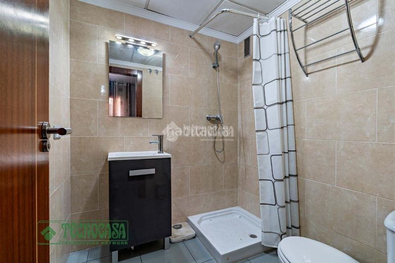 Foto 7f96cfd2-70b0-485f-a31c-4c1b8bf66279. Piso  en venta en el ejido en Pabellón - Estación - El Corte Inglés Ejido (El)