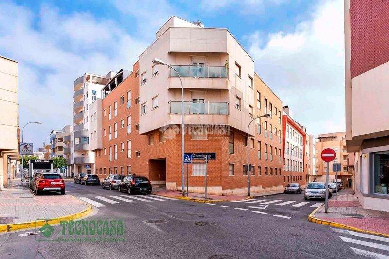 Foto d986862a-3d07-438a-b8e5-26dd17cbe97b. Piso  en venta en el ejido en Pabellón - Estación - El Corte Inglés Ejido (El)