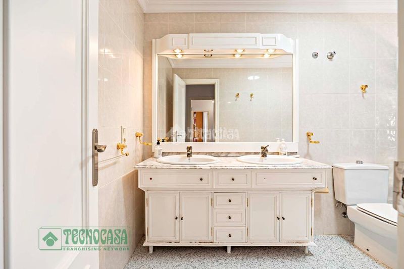 Foto a90e4b8a-4d20-4f8e-ad9b-c9d3defeb60e. Flat in Pabellón - Estación - El Corte Inglés Ejido (El)