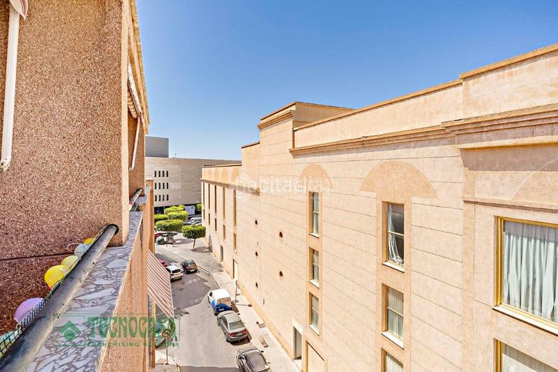 Foto d30f6fa9-1633-43a0-9fe9-c7d2e83276c6. Flat in Pabellón - Estación - El Corte Inglés Ejido (El)
