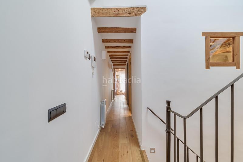 Foto d0ef5a3e-74bc-41d7-9ab4-244aecfecb36. Chalet espectacular casa reformada en el centro de castellar en Castellar del Vallès
