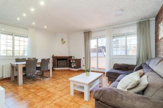 Attique  Del doctor balari 4. Dúplex luminoso y con gran terraza en gràcia sabadell