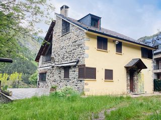 Casa en Vall de Bo (La). Exclusivo chalet en parc nacional aigestortes