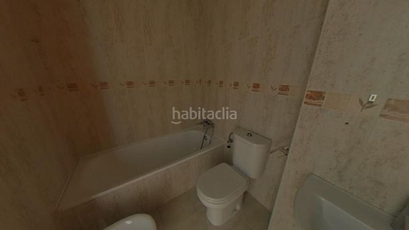 Foto 05179f90-4340-48e7-a4ed-c2f8411ce37e. Pis amb aparcament a Fuensalida