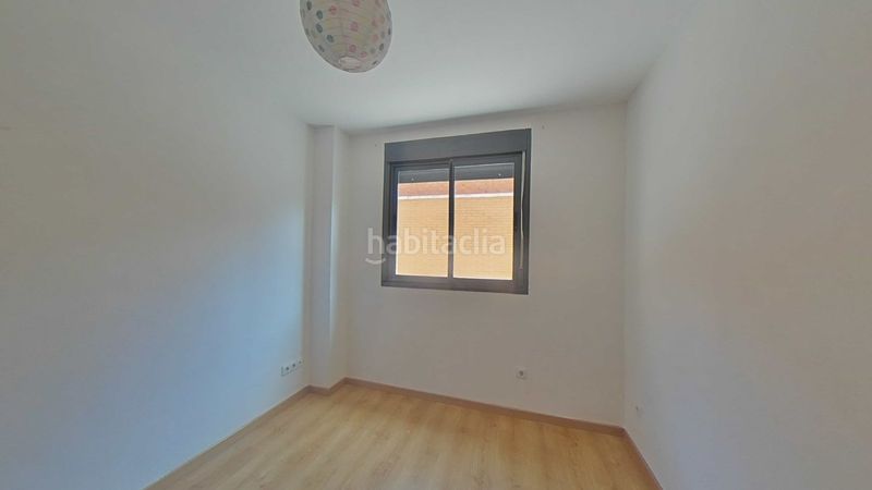 Foto 1089bb1a-c5a7-463f-a874-0390a3fe5ace. Pis amb aparcament a Fuensalida