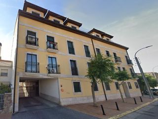 Miete Etagenwohnung in Casarrubios del Monte. Piso 1 dormitorio en casarrubios, con garaje