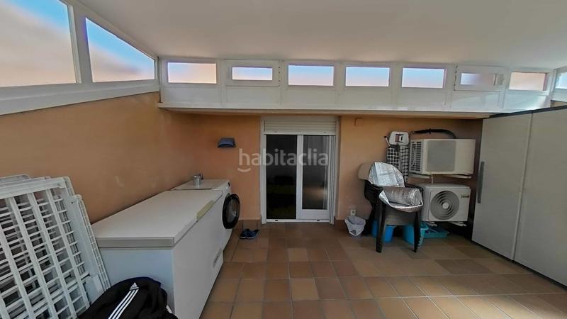 Foto 189cb2bf-ebc0-48c7-8b50-0721d587aa9a. Casa adossada amb calefacció piscina a Perales del Río Getafe