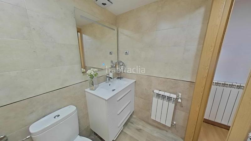 Foto 2e64539c-341a-4c76-b7e6-60dbfa226ada. Casa adossada amb calefacció piscina a Perales del Río Getafe