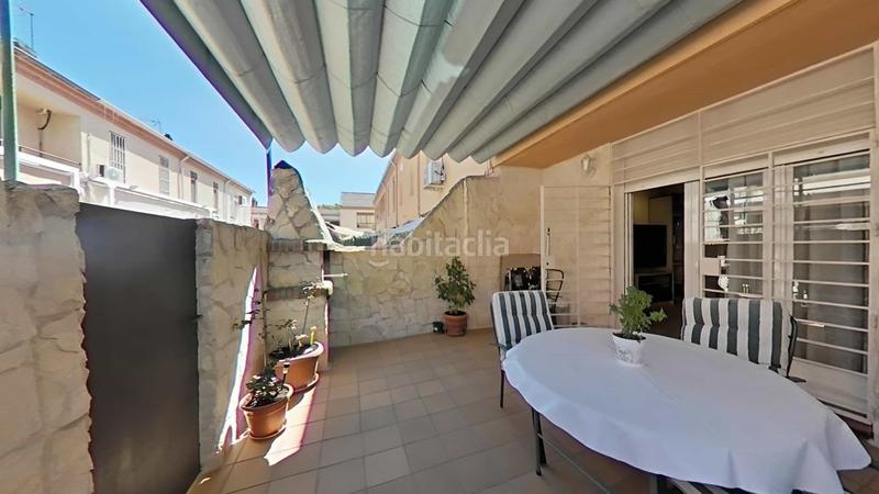 Foto 522bd8c2-ff05-4dd4-9443-7069c2a7e138. Casa adossada amb calefacció piscina a Perales del Río Getafe