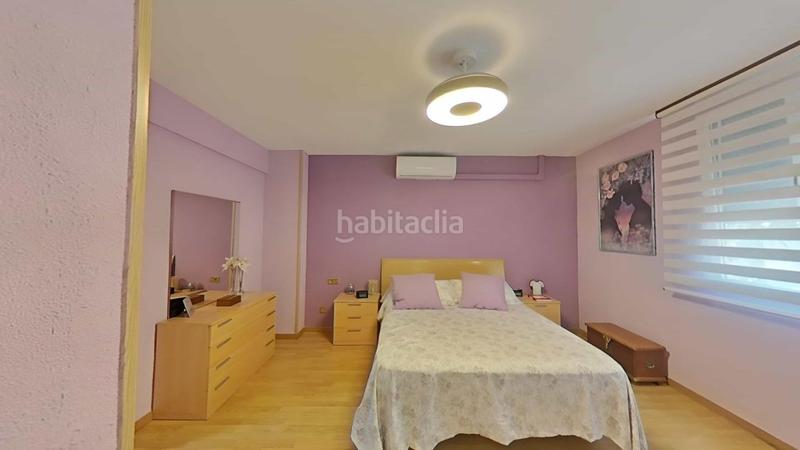 Foto 6a8887a2-425b-4336-ab3f-2d331dd3d5f8. Casa adossada amb calefacció piscina a Perales del Río Getafe