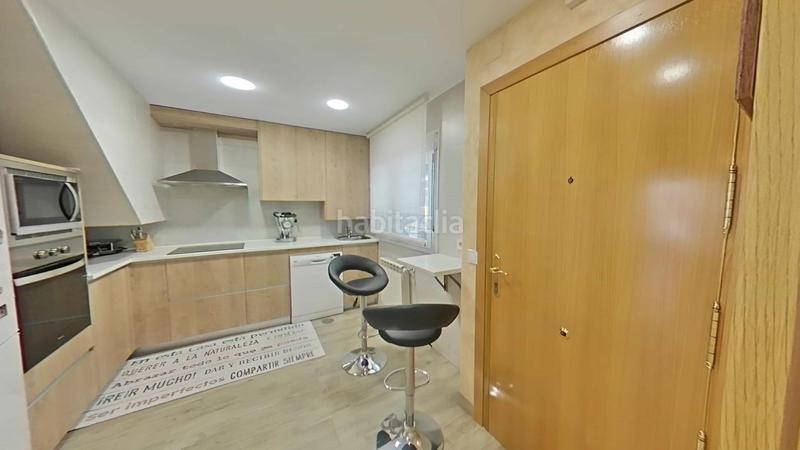 Foto 849338d6-b38d-4504-81c1-f57bae5b52b1. Casa adossada amb calefacció piscina a Perales del Río Getafe