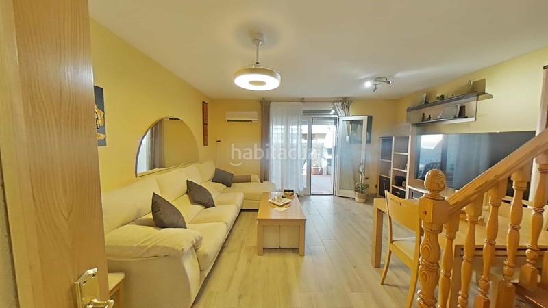 Foto a3e29a77-a5fc-4ec7-ba84-4f35ce2fb062. Casa adossada amb calefacció piscina a Perales del Río Getafe