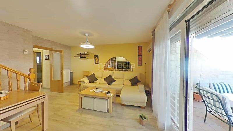 Foto bffbc533-d914-4f28-a039-77846e9b6710. Casa adossada amb calefacció piscina a Perales del Río Getafe