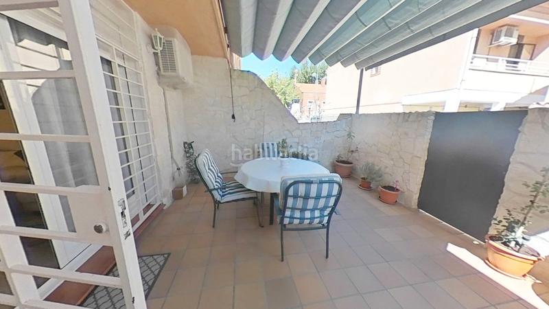 Foto f0ed851a-21cc-4763-af32-2af524dbe201. Casa adossada amb calefacció piscina a Perales del Río Getafe