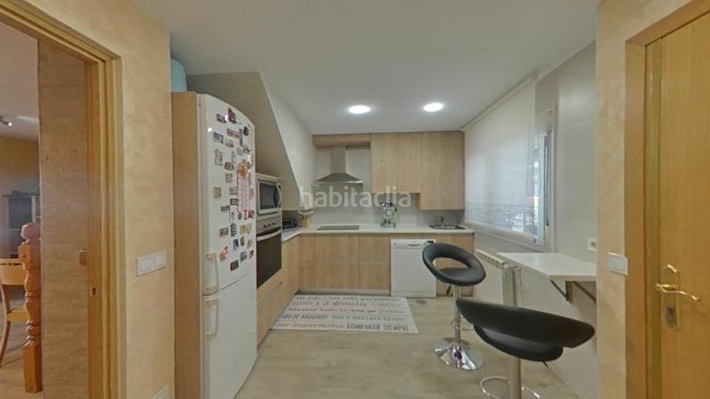 Foto f8b2ee52-5a2b-4d71-bf76-fbe1142acf0b. Casa adossada amb calefacció piscina a Perales del Río Getafe