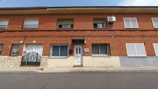 Casa adosada en Ajofrín. Venta chalet en ajofrín.