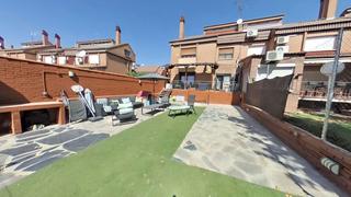 Haus in Bargas. Chalet en las perdices, bargas