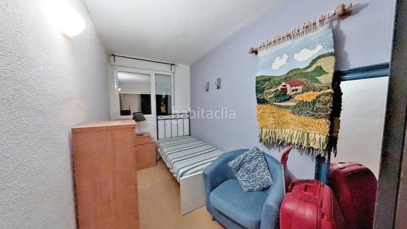 Foto ce73838b-40f1-4525-be18-e759a9df86e3. Pis amb calefacció aparcament a Los Rosales Madrid