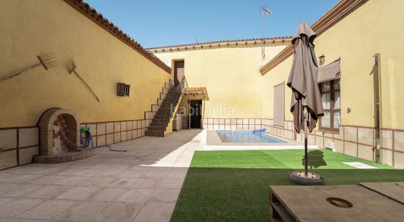 Foto d48b95fd-6c78-4f3c-878e-732e203a8854. Casa amb calefacció aparcament piscina a Villamiel de Toledo