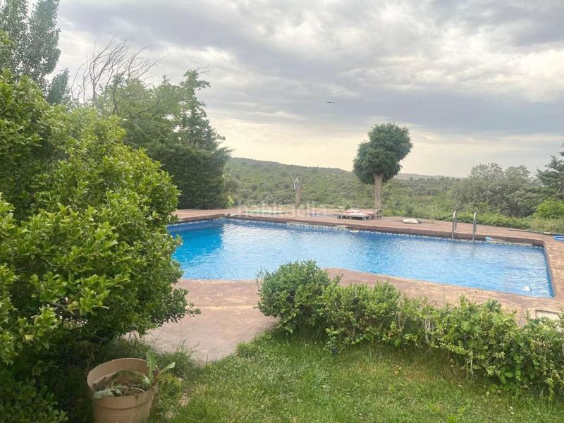 Foto 24cfe5ed-87a7-42a9-a32b-8b725083da2d. Chalet avec chauffage dans Batres