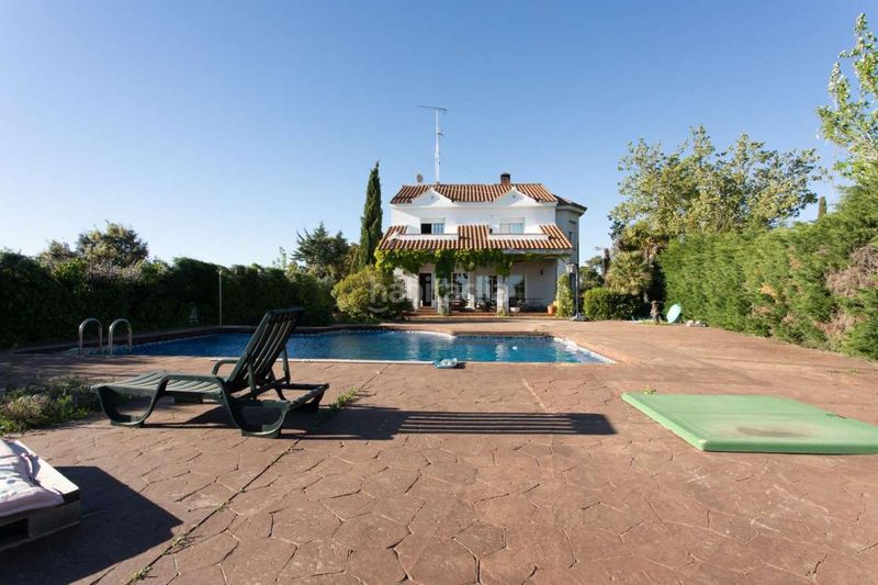 Foto 88a0b4b8-a53e-4d34-a7ff-75e98a2050be. Chalet avec chauffage dans Batres